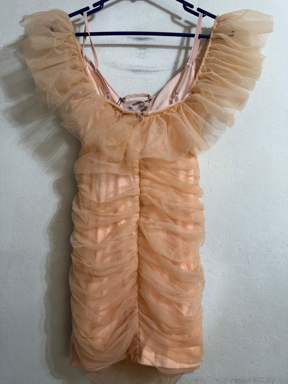 PrettyLittleThing Peach Ruffle Mini Dress Size 6US (10 UK) - Picture 4 of 11
